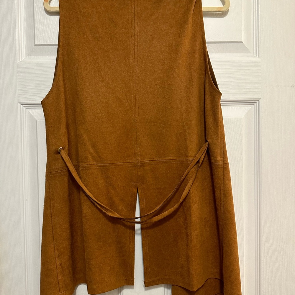 Mudpie micro suede vest! - Picture 3 of 3